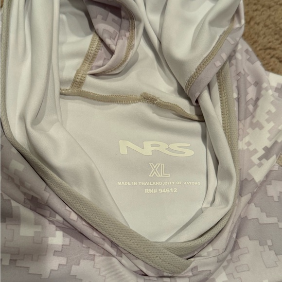 NRS Ice Gray Camo Varial Hoodie - Picture 3 of 11